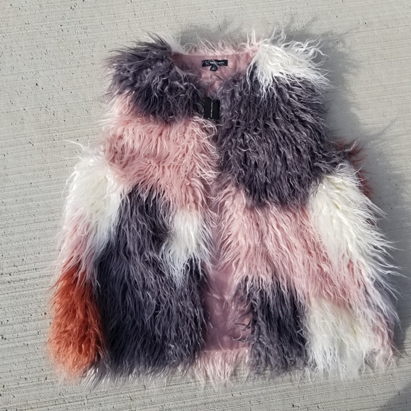 International Concepts faux fur vest Size Medium/Large - Picture 4 of 8